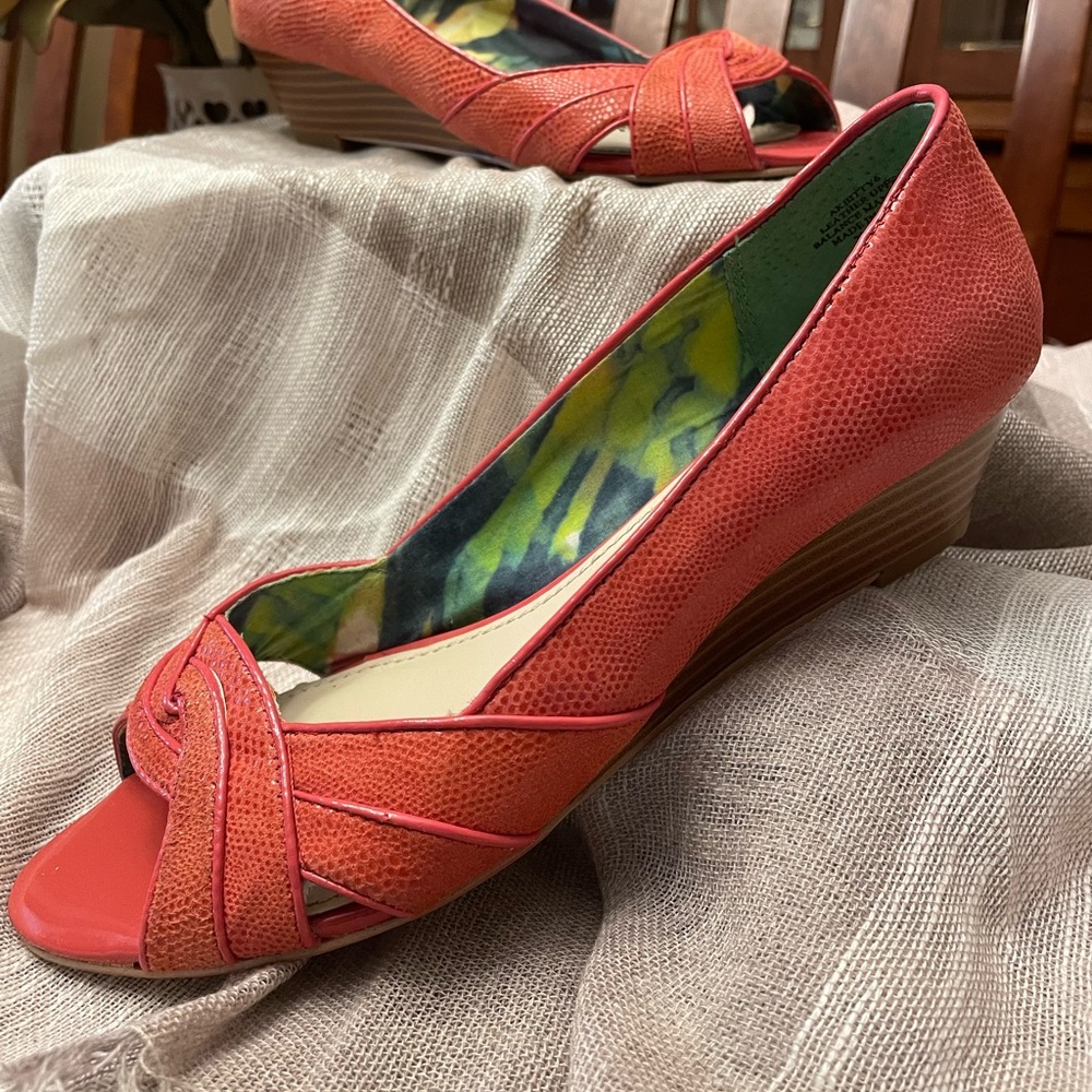 Anne Klein open toe melon colored wedge.